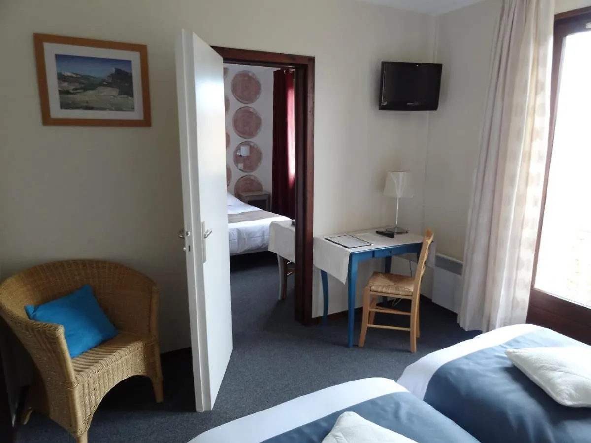 Hotel Des Vignes Juliénas 3*,