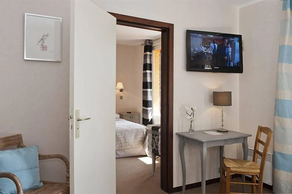 Hotel Des Vignes Juliénas 3*,  Francia